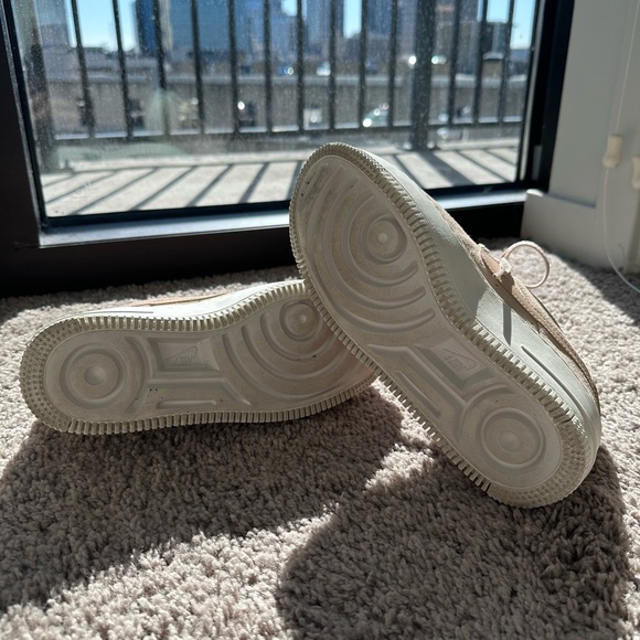 Women’s Nike Air Force One Sage Low Size 5 US - Picture 4 of 5